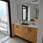 Bee Hostel