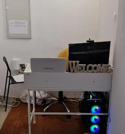 Bee Vandrerhjem Paphos