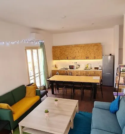 Bee Hostel Paphos