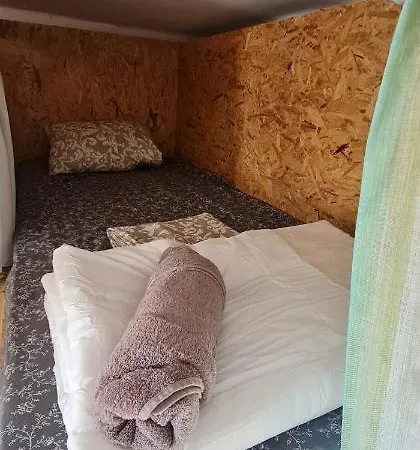 Hostel Bee