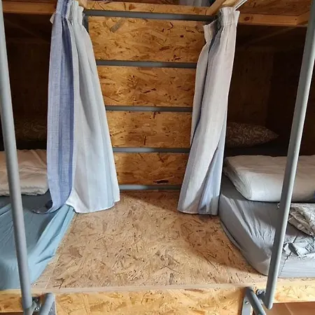 Bee Albergue